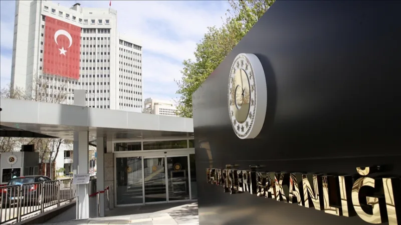 Het ministerie van Buitenlandse Zaken heeft de nederzettingenactiviteiten op de Westelijke Jordaanoever en de onderdrukking van de Palestijnen door Israël veroordeeld