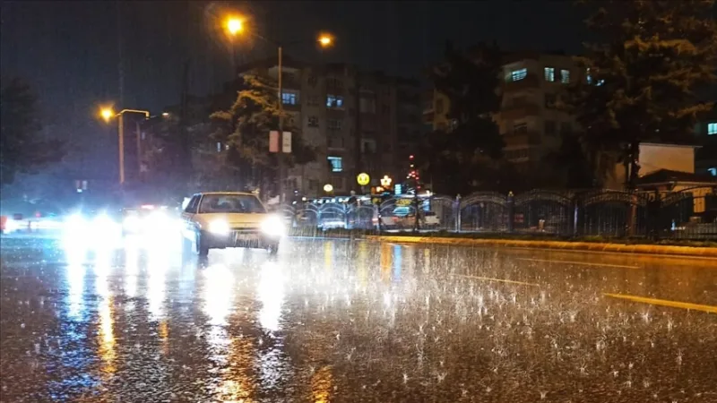 בגלל גשמים עזים, הושעה הלימודים בארבעה מחוזות בשנליאורפה