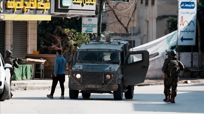במהלך תקיפה שביצעו ישראלים, שגזלו אדמות פלסטיניות, בטובאס נפצעו כמה פלסטינים