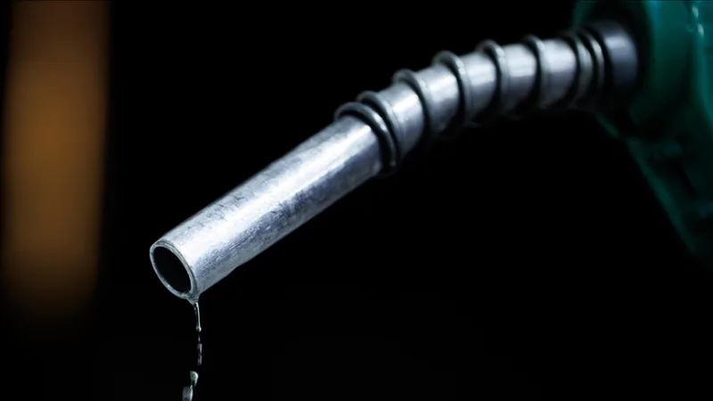 英国の一部のガソリンスタンドで「一時的な供給制限」が発生しているとの報告がある