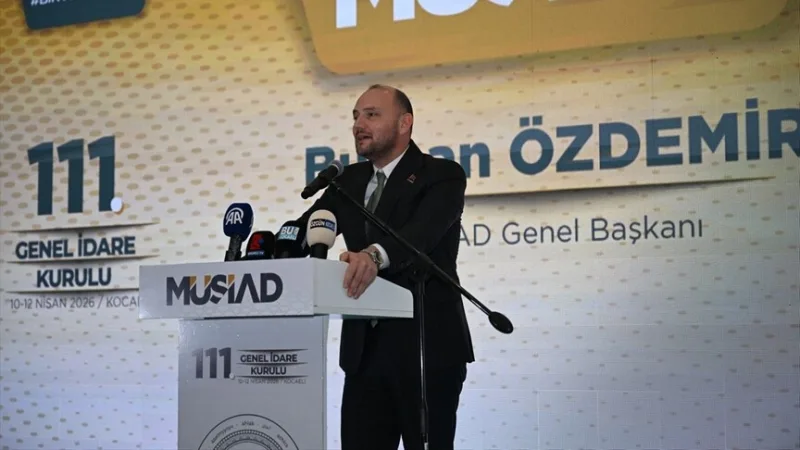 Předseda MÜSİAD Özdemir: Nebylo snadné udržet image naší země jako bezpečného přístavu, když nás ze všech stran obklopoval ohnivý kruh