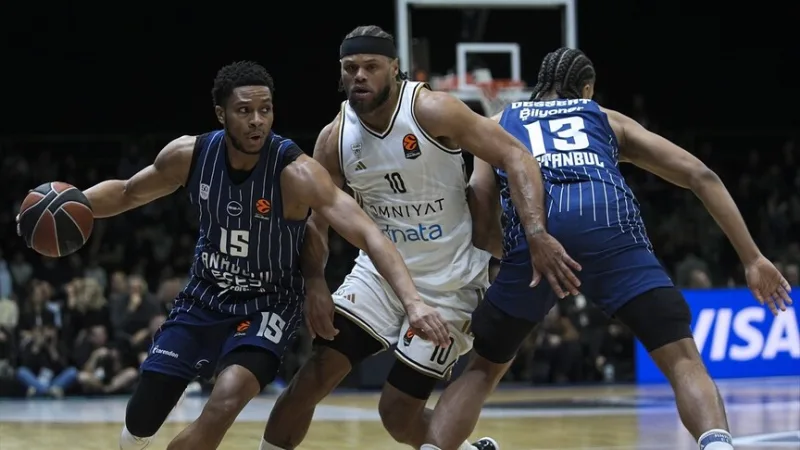 Anadolu Efes porazil Dubai Basket 85:69