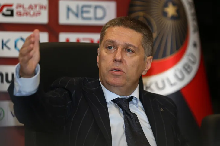 Президент «Генчлербирлиги» Чакмак напомнил о том, что «каждые две недели судит один и тот же арбитр»