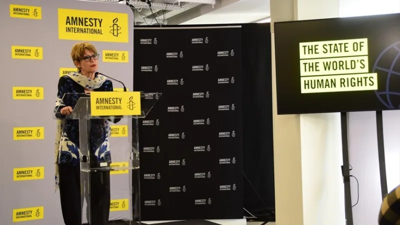 アムネスティ・インターナショナルのカラマード事務局長は、一部の国が人権の基盤を揺るがしていると指摘した